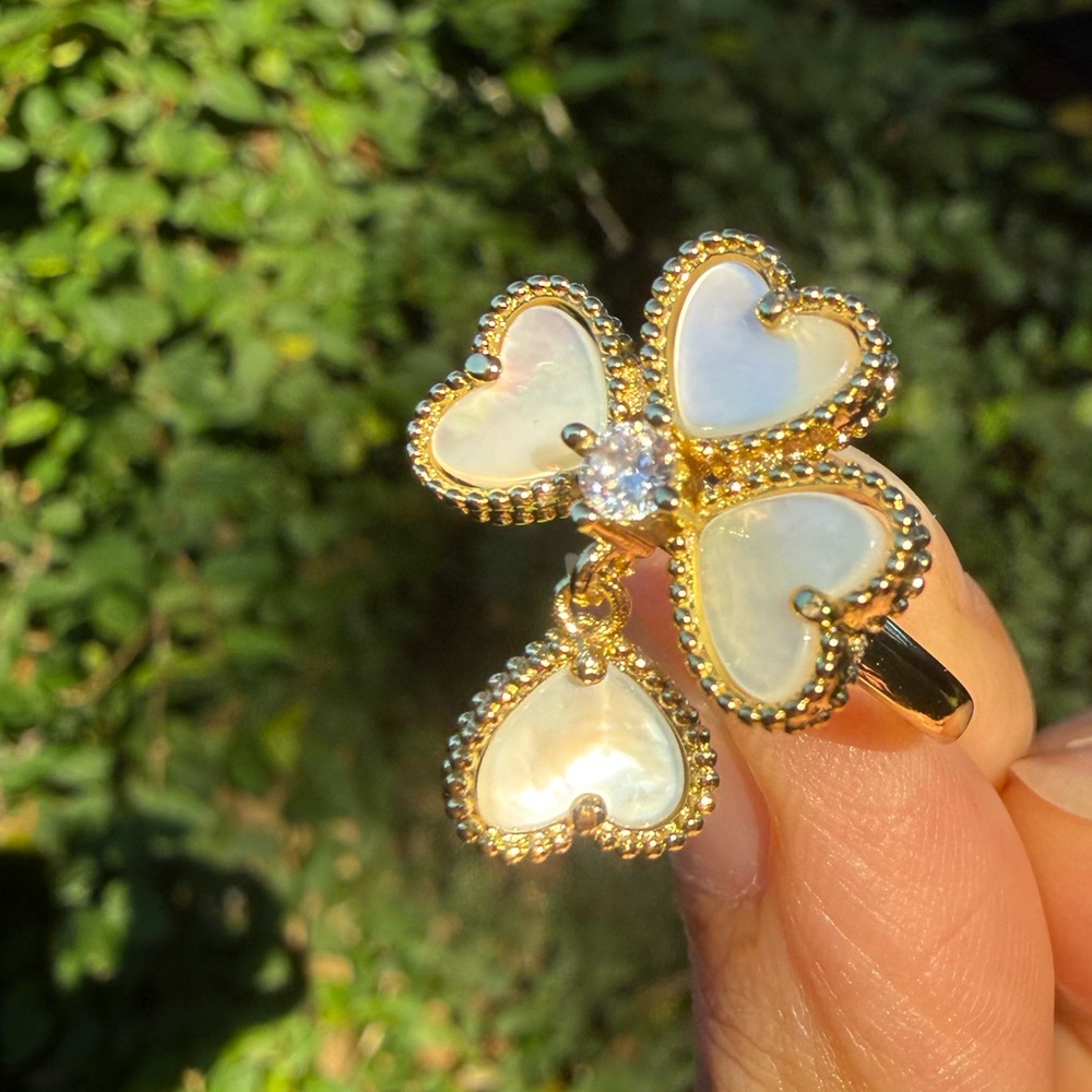 Gold and White Heart Ring SIZE 7 - Picture 6 of 12